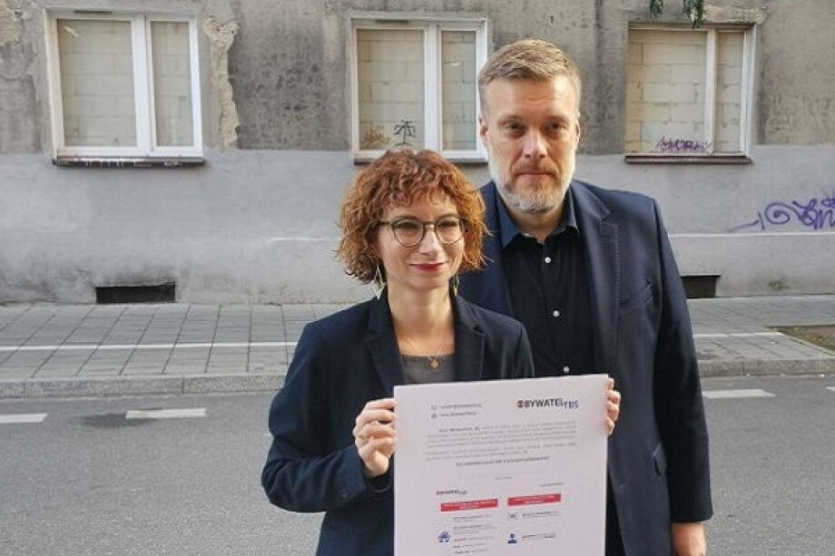 Split in the Left: Razem Faces Internal Division