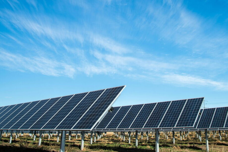 PGE to reduce solar investments