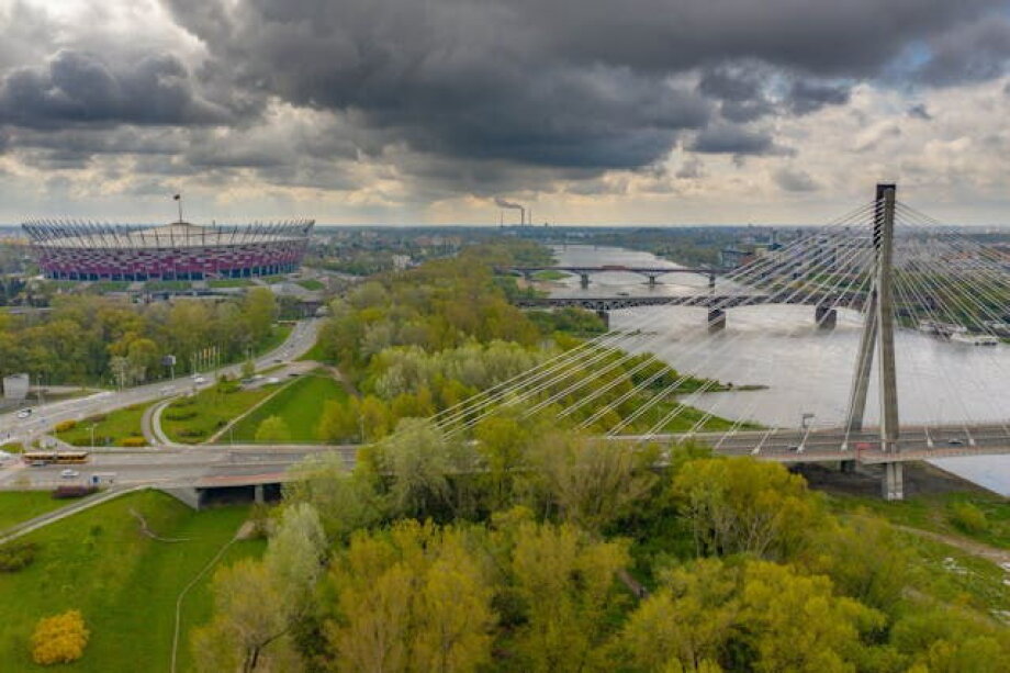 Key priority for EEC funds in Poland is military, energy and infrastructure