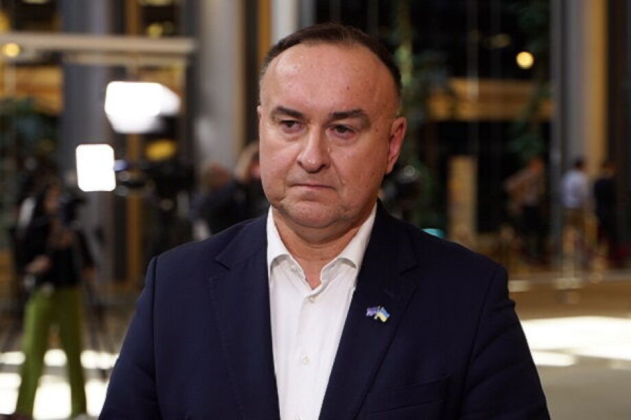 Israel–Iran Tensions May Hit Polish Fuel Prices, Warns MEP Kobosko