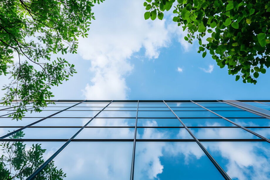 Buildings must cut emissions