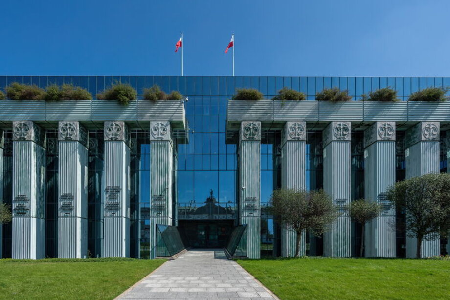 Court restricts data use