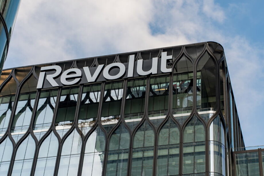 Revolut launches RevPoints program