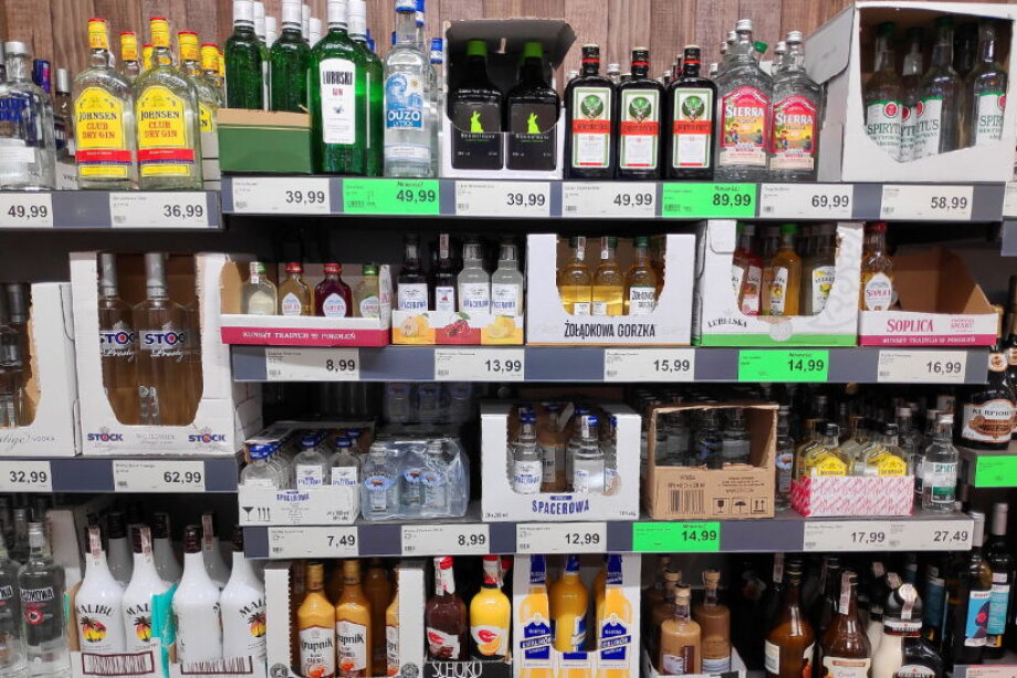 Eurocash warns on excise impact