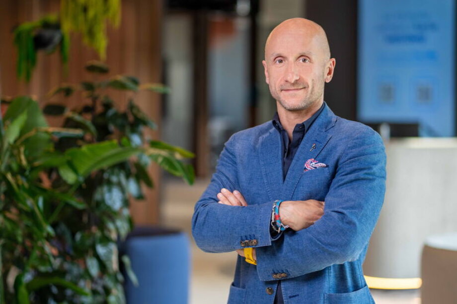Warsaw flex market grows