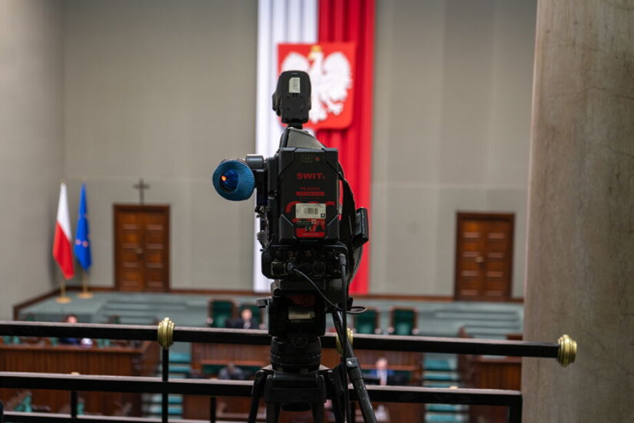 Senate backs higher bank tax