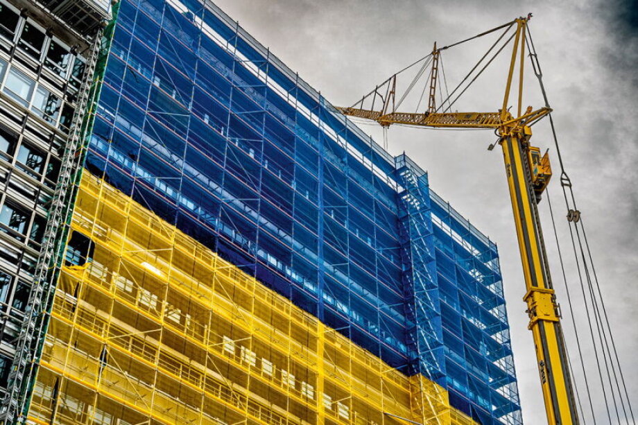Rebuilding Ukraine: capital is ready, execution lags