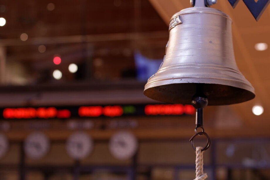 Markets slide on global worries
