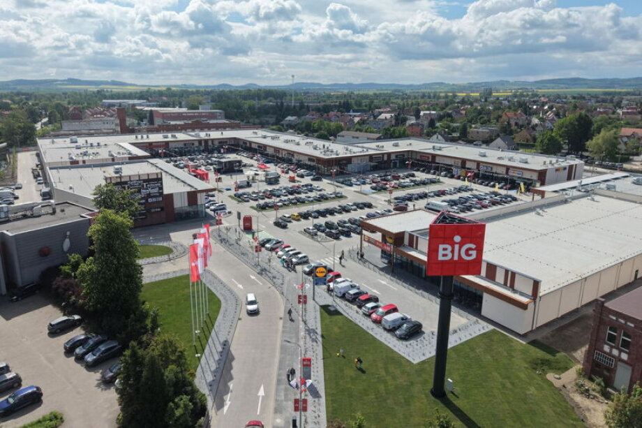 BIG Poland opens new city-centre retail park in Dzierżoniów