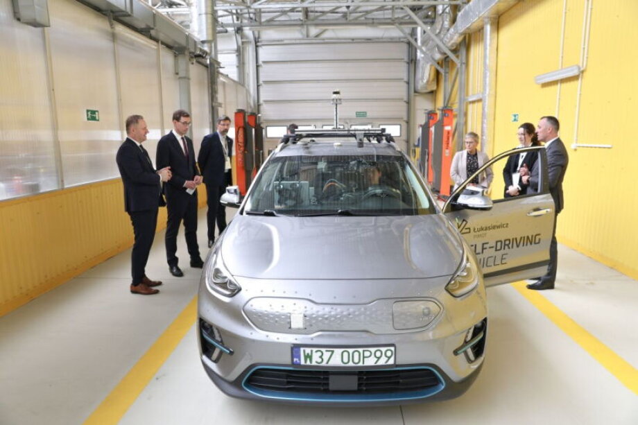 Poland opens defense-tech lab