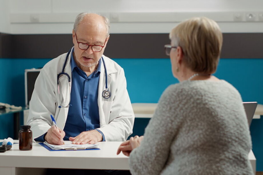 Doctors grow older