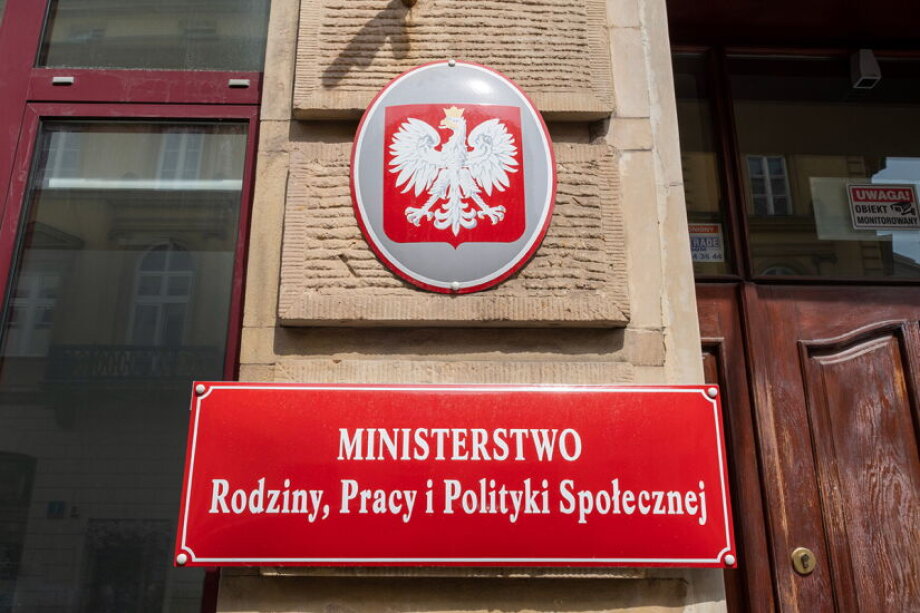 Poland’s budget deficit reaches PLN 141bn