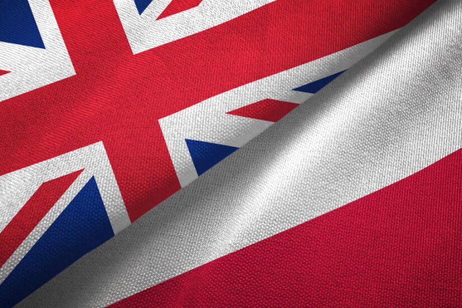 Britain seeks deeper economic ties with Poland