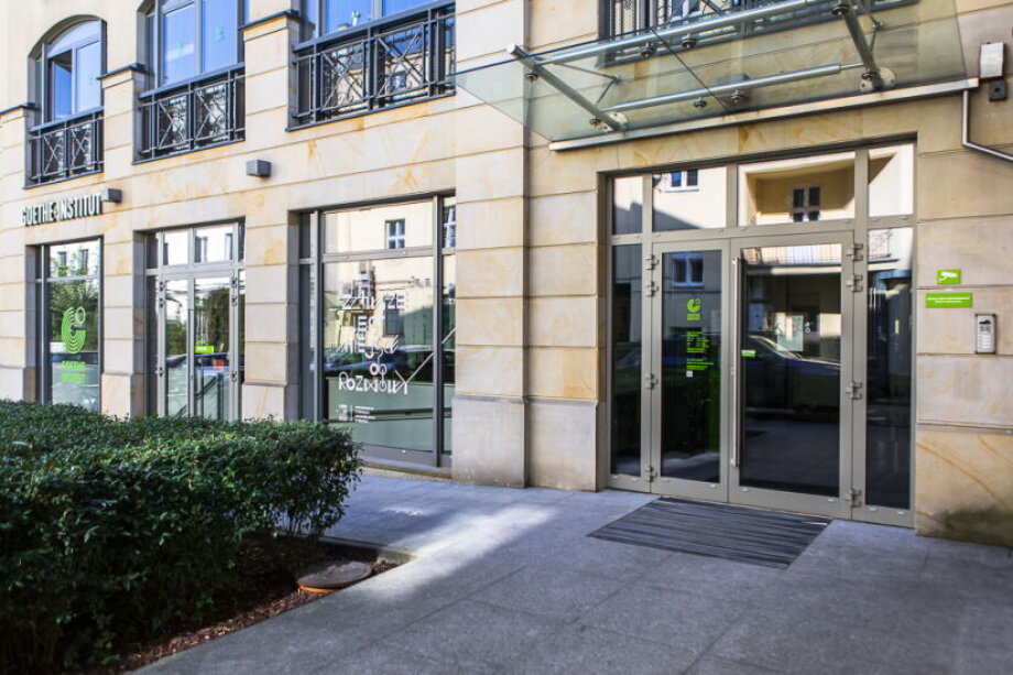 Numa enters Poland through Warsaw lease