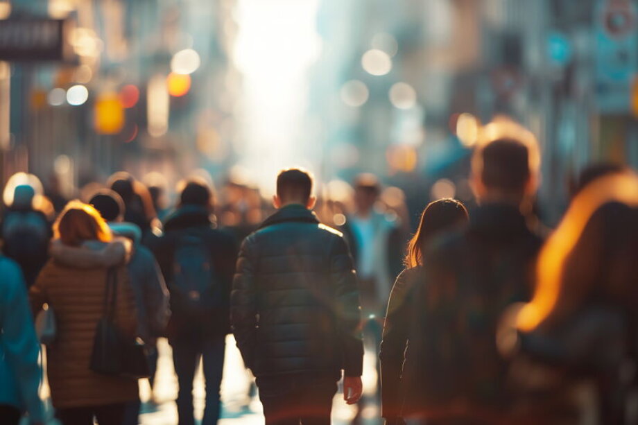 Polish living standards lag income gains