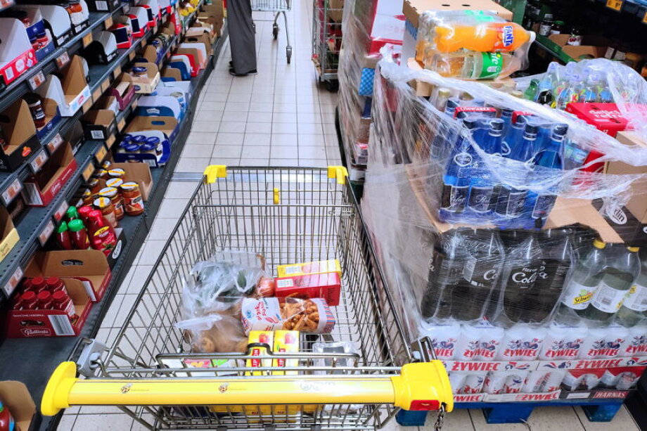 Polish consumer confidence weakens during October
