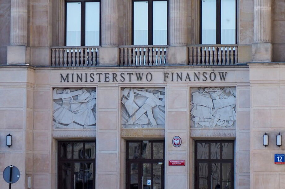 Poland's public debt expected to exceed 67%