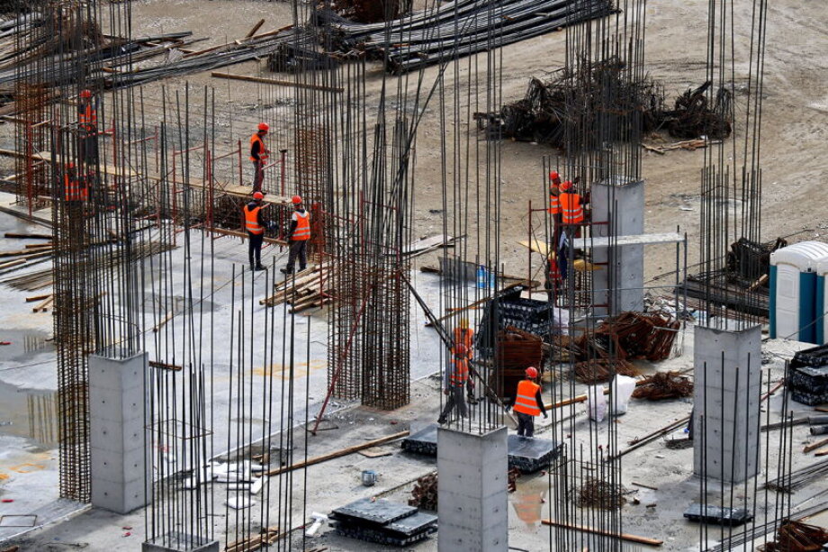 Government considers easing foreign worker restrictions