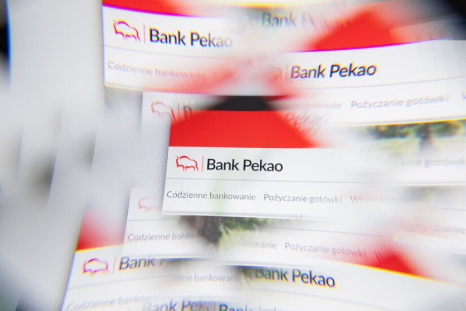 Pekao weighs name change by 2029