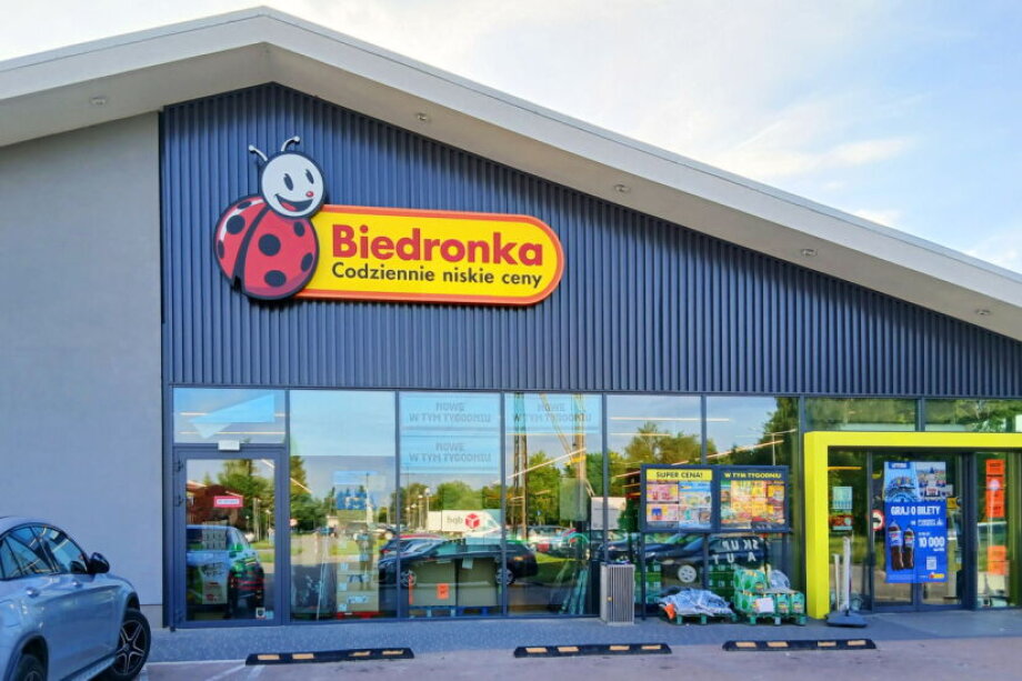 Biedronka price cuts intensify grocery competition