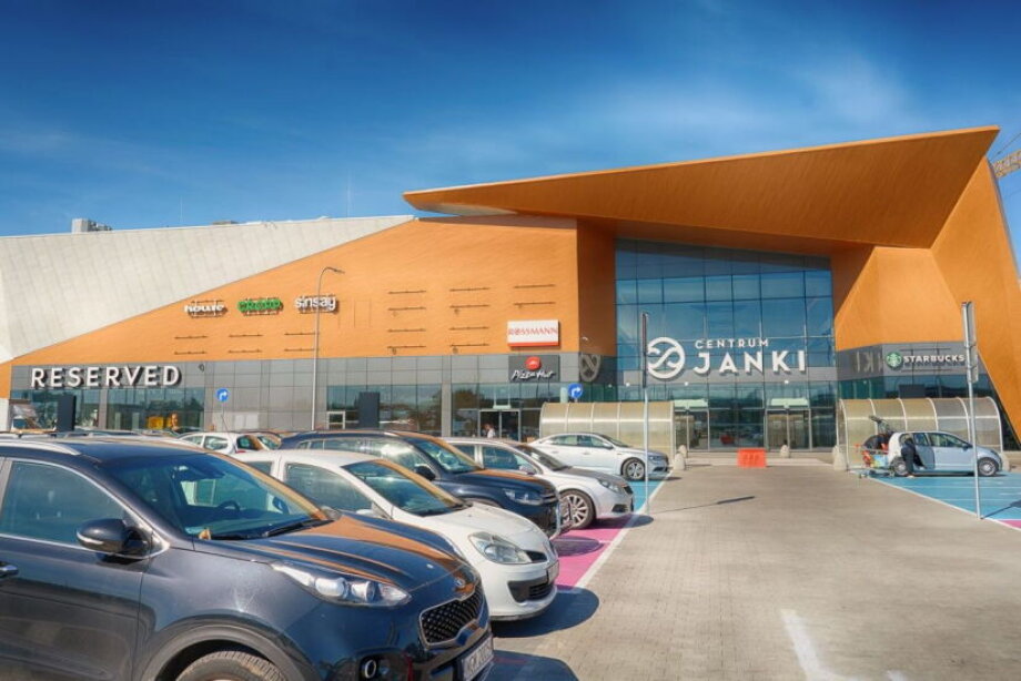 Cromwell Property Group Sells Six Polish Shopping Centers for EUR 285 Million