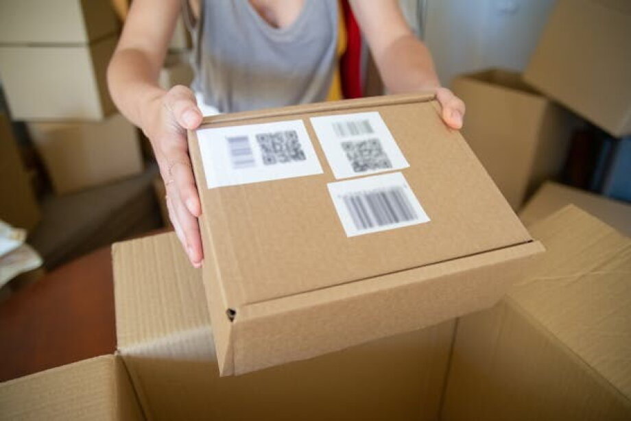 InPost has 10,000 devices in UK, including 1,000 parcel lockers at Tesco