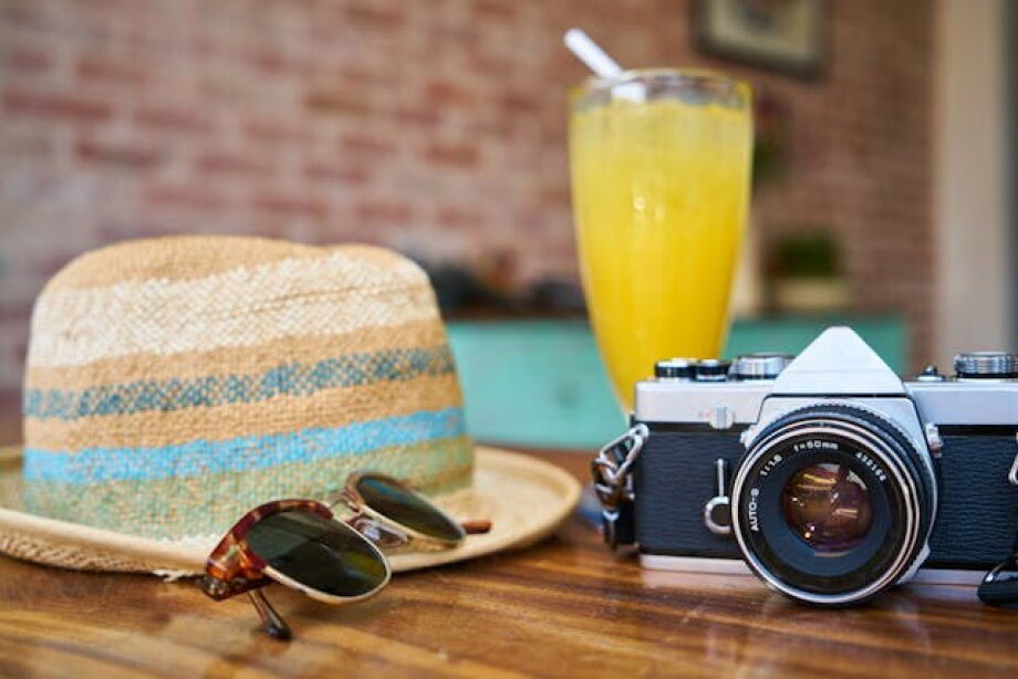 Study: Poles plan to spend more on vacation this year