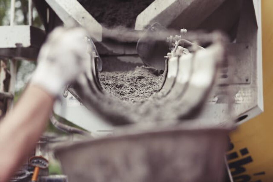 UOKiK investigates possible price fixing cement industry