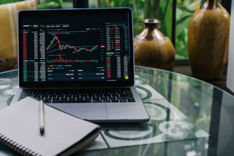 Goldman Sachs experts warn corrections ahead for Polish stock exchange
