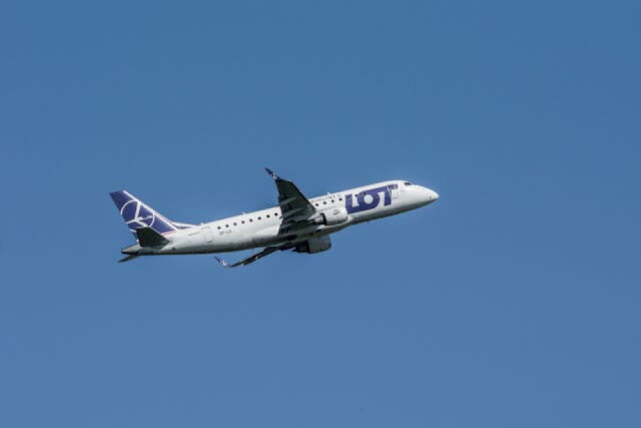 Airbus wins contract with LOT