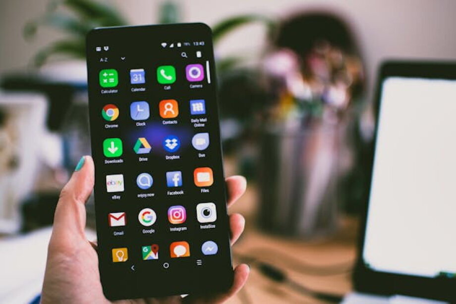 61% of Poles transfer money abroad via digital applications