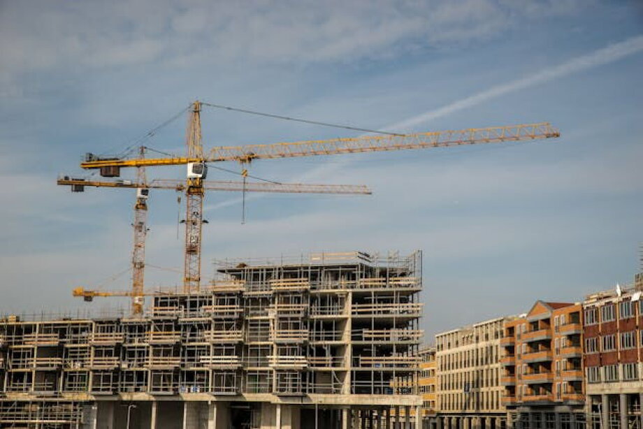 19% of construction companies anticipate increased investment