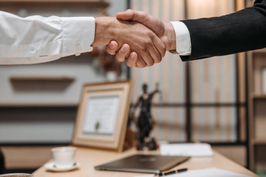 Polish WB Group signs joint venture with SK company Hanwha Aerospace