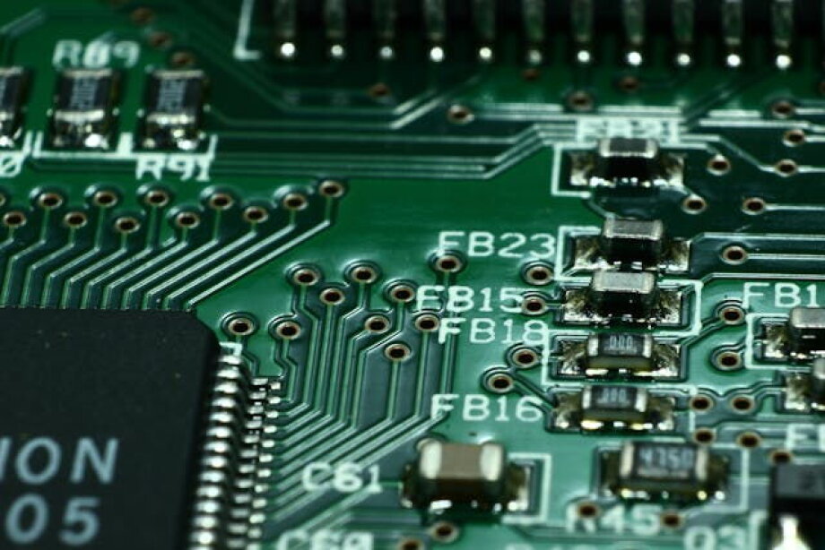 BGK buys shares in satellite Iceye