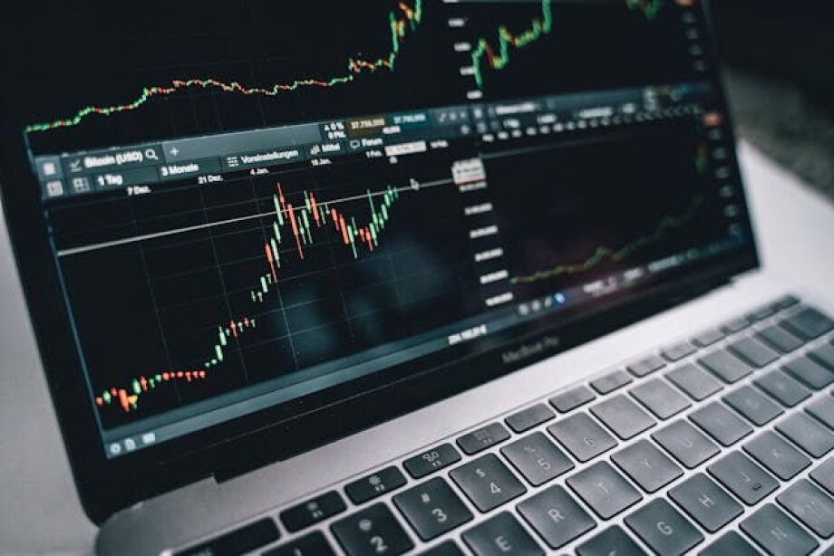 Economic growth data shows GDP grew by 3.4% in Q2