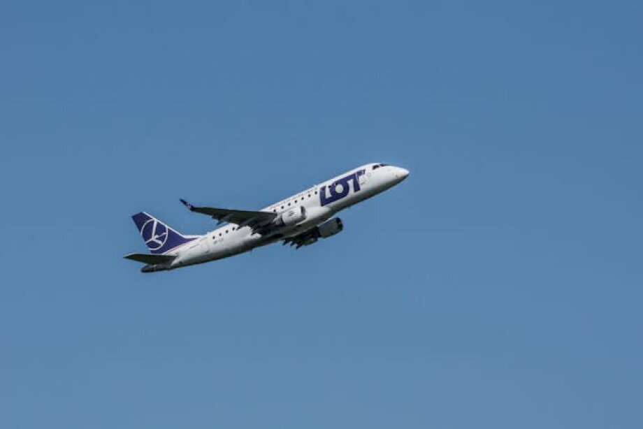 Warsaw considering purchase of Silesian airport