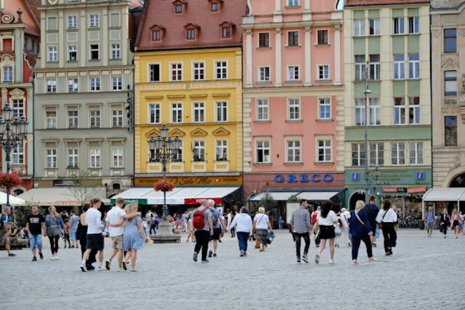 GUS: demographic crisis reducing workers by 0.8% y/y