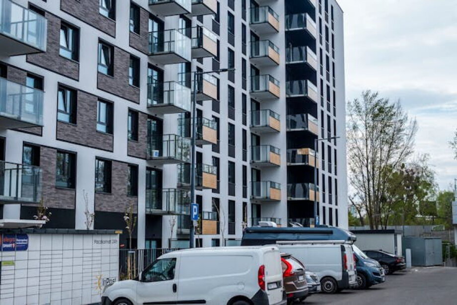 Housing estate in Kabaty under fire from residents and city councilor