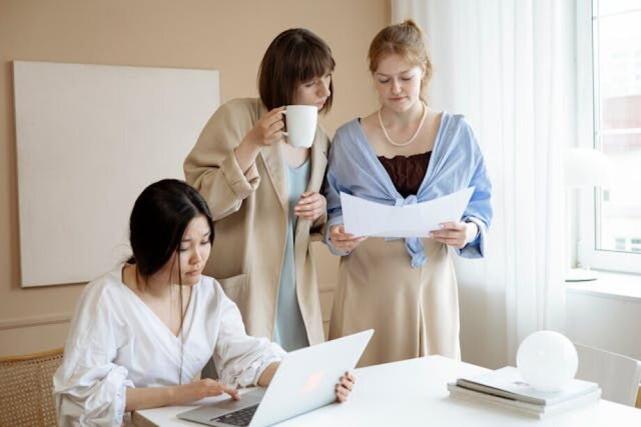 Women in EU earn on average 11.1% less than men with lower pensions