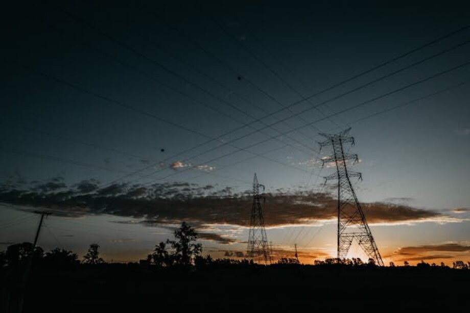 EEC: transition to renewables impossible without transmission and distribution networks