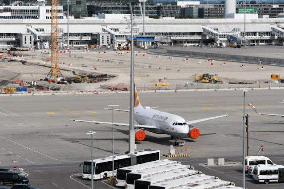 Mostostal Warsaw has contract to expand Krakow airport for PLN 661.37 mln