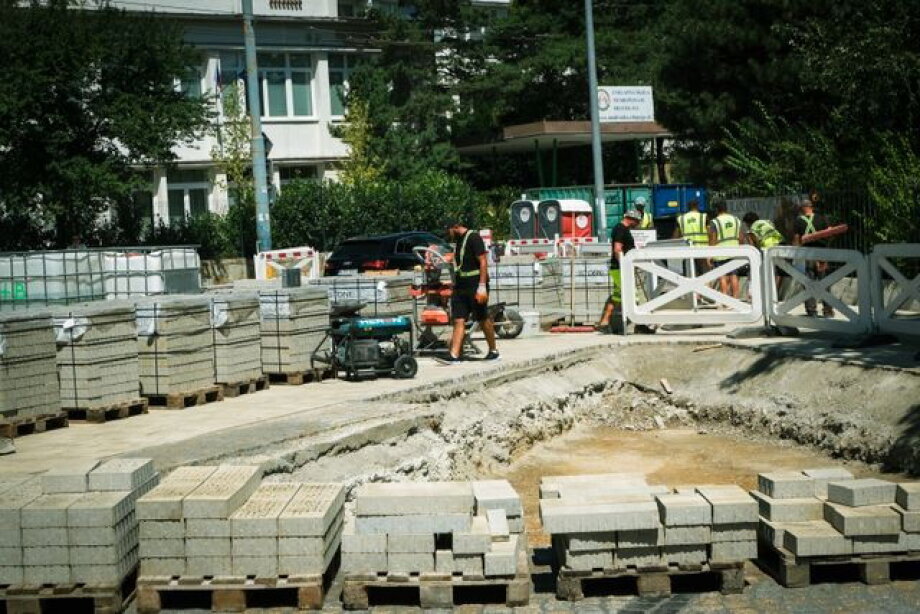 Work regulations coming for working outside, in 2027, in excessive heat