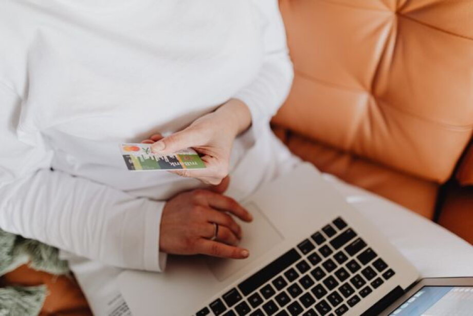 Dutch fintech Adyen wants to shop for customers in Poland using AI
