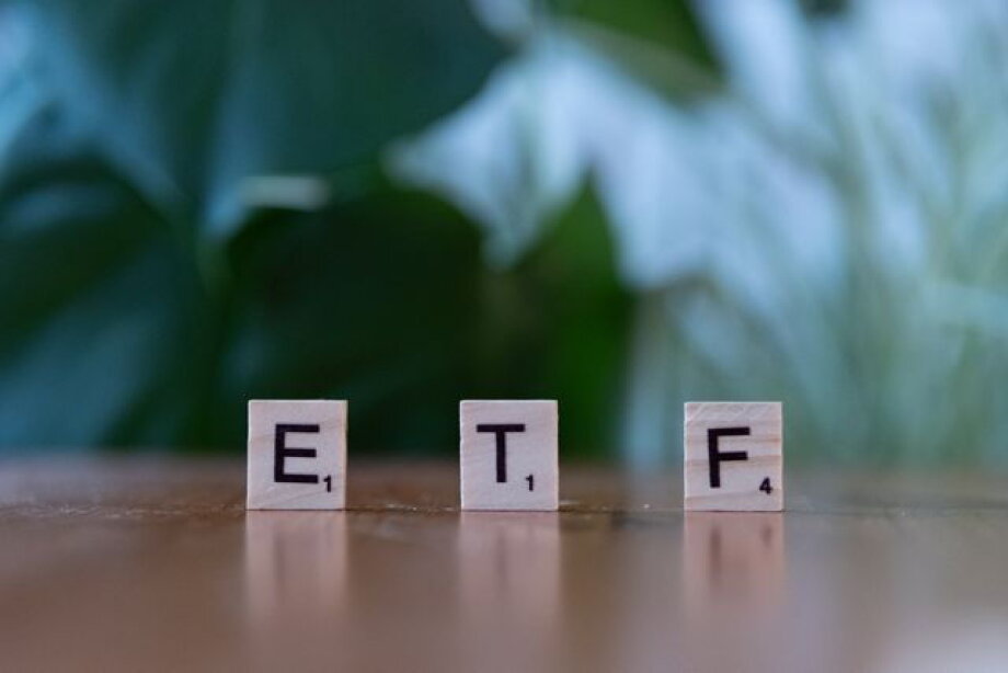 Polish investors add PLN 800 mln in new capital to ETFs