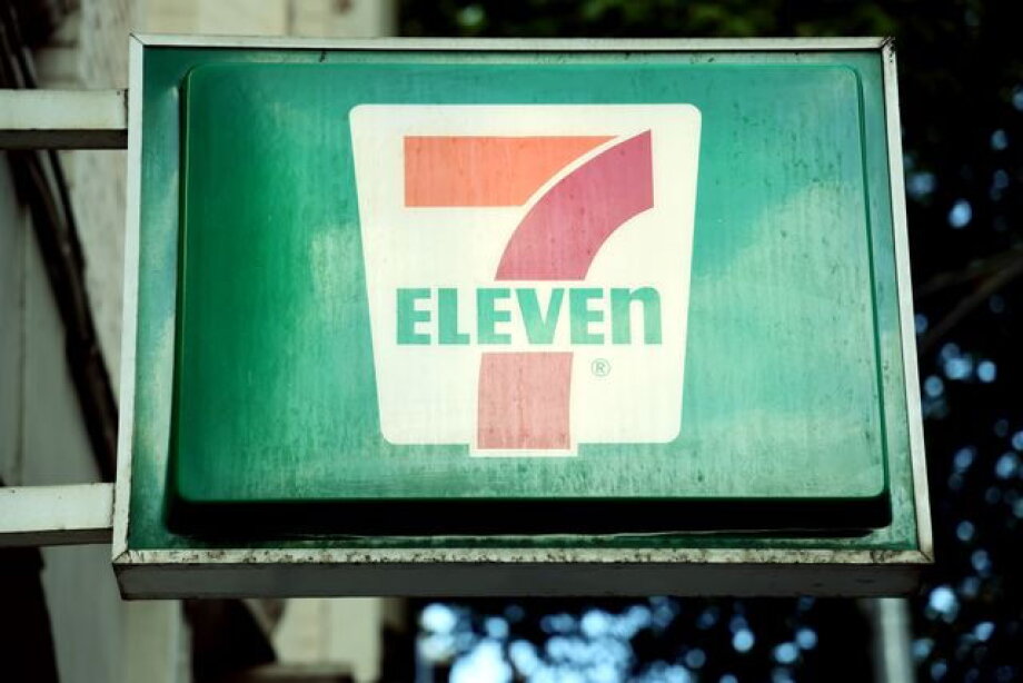7 Eleven wants to invest in Żabka