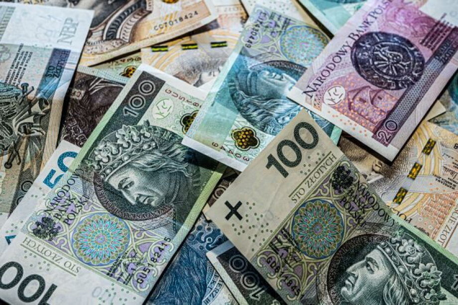 Average salary in Q2 ‘26, q/q decline but y/y growth