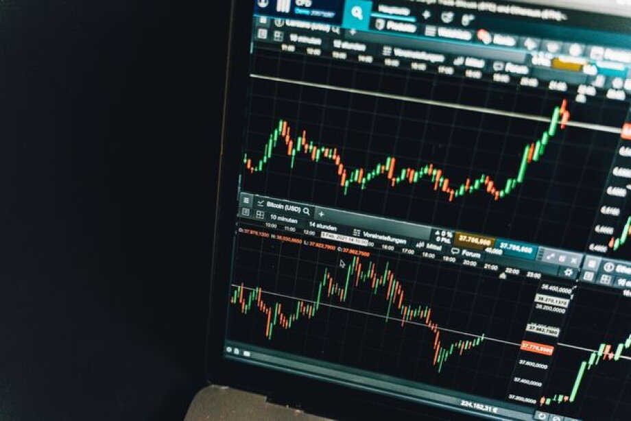Minister Domański notes positive trends in Polish economy