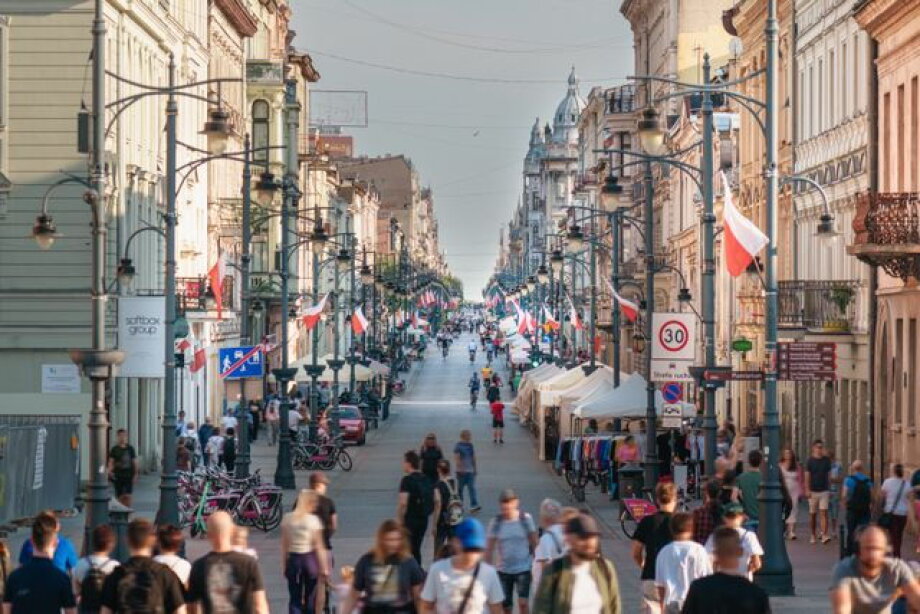 Retail sales in Poland beat Europe