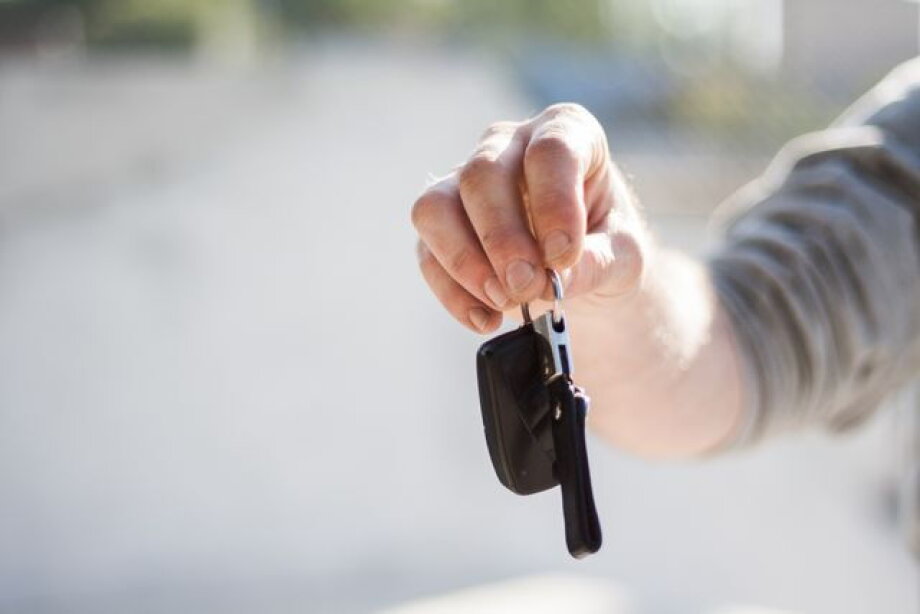 Min of Justice wants car rental companies to check customer records