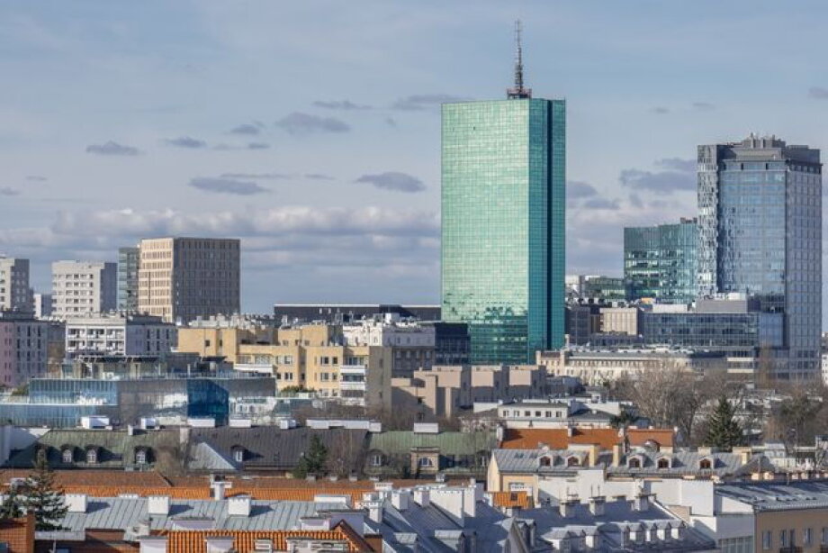 Intraco skyscraper asbestos removed in Warsaw